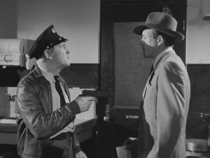 Bodyguard (1948) 4