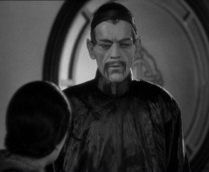 The Mask of Fu Manchu (1932) 2